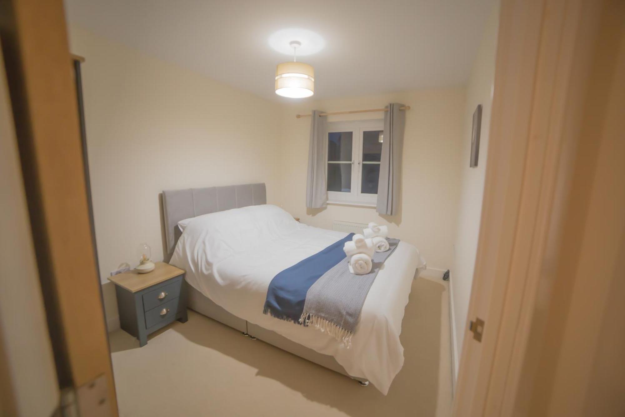 Sleeps9 Parking&Garage 17 Mins To Gatwick, 30 To London Villa Merstham Exterior photo
